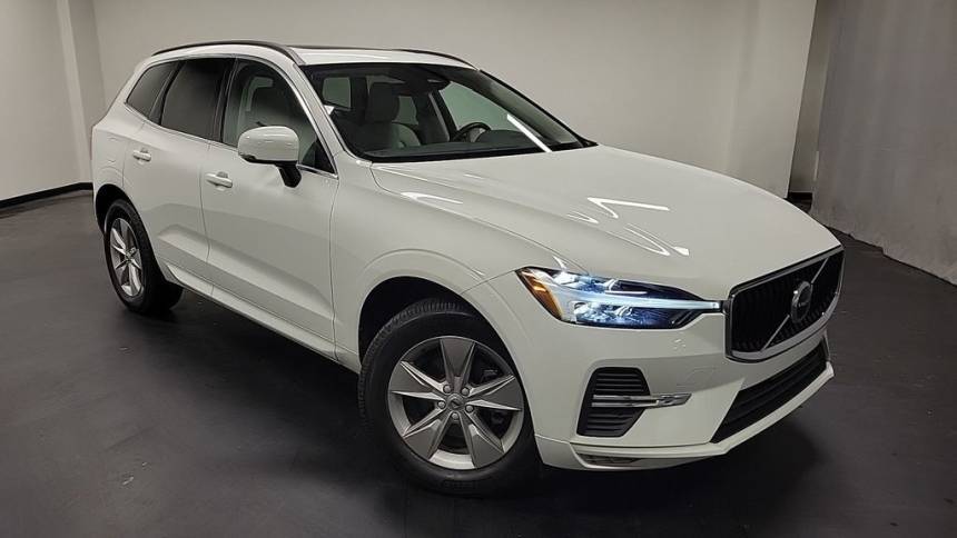 2022 Volvo XC60 B5 Momentum