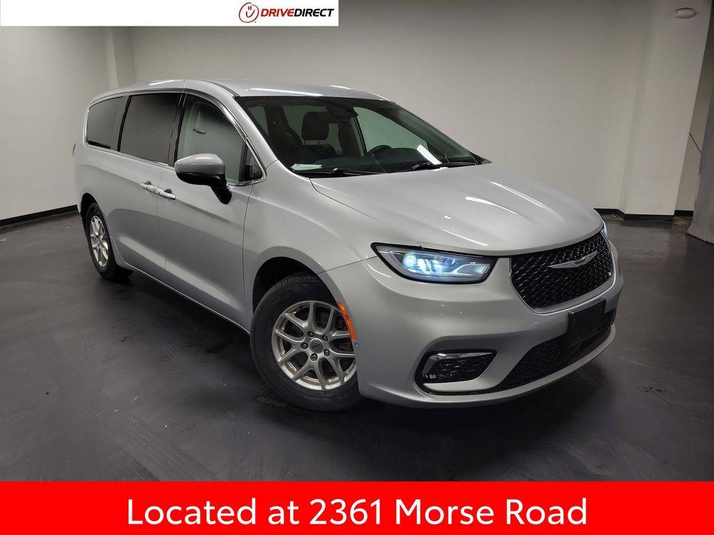2023 Chrysler Pacifica Touring L — Minivan — 103,401 mi — Columbus, OH