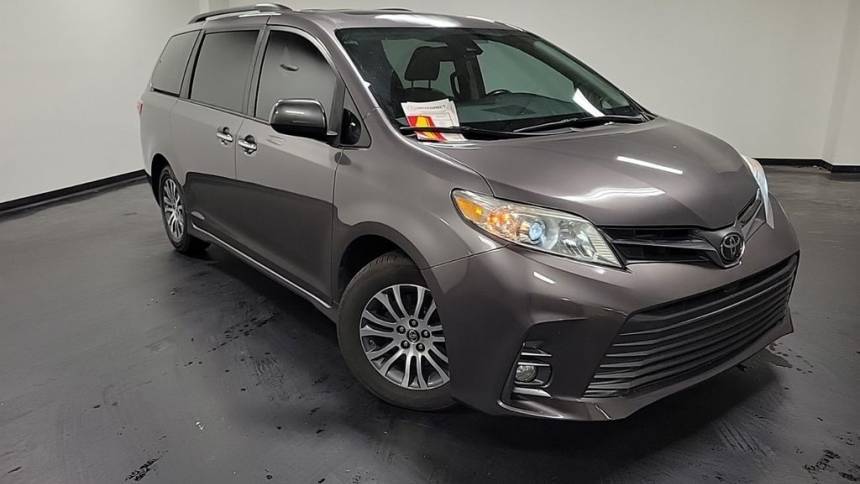 2019 Toyota Sienna XLE Premium — Minivan — 138,102 mi — Columbus, OH