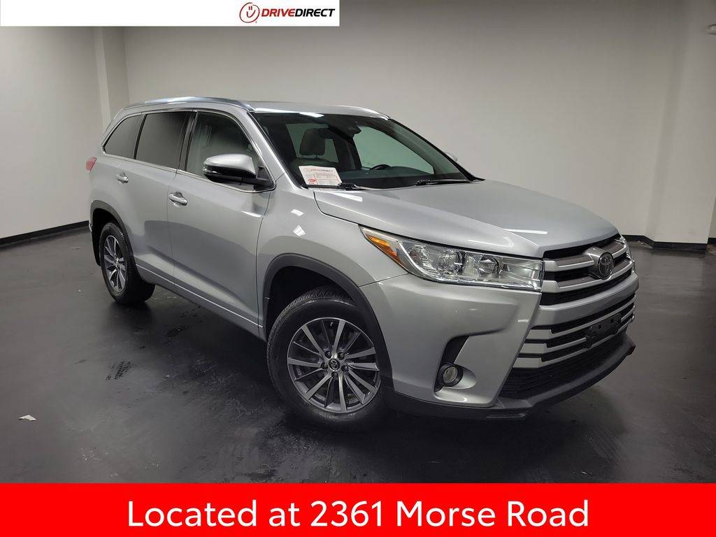 2017 Toyota Highlander SE V6 — SUV — 97,637 mi — Columbus, OH