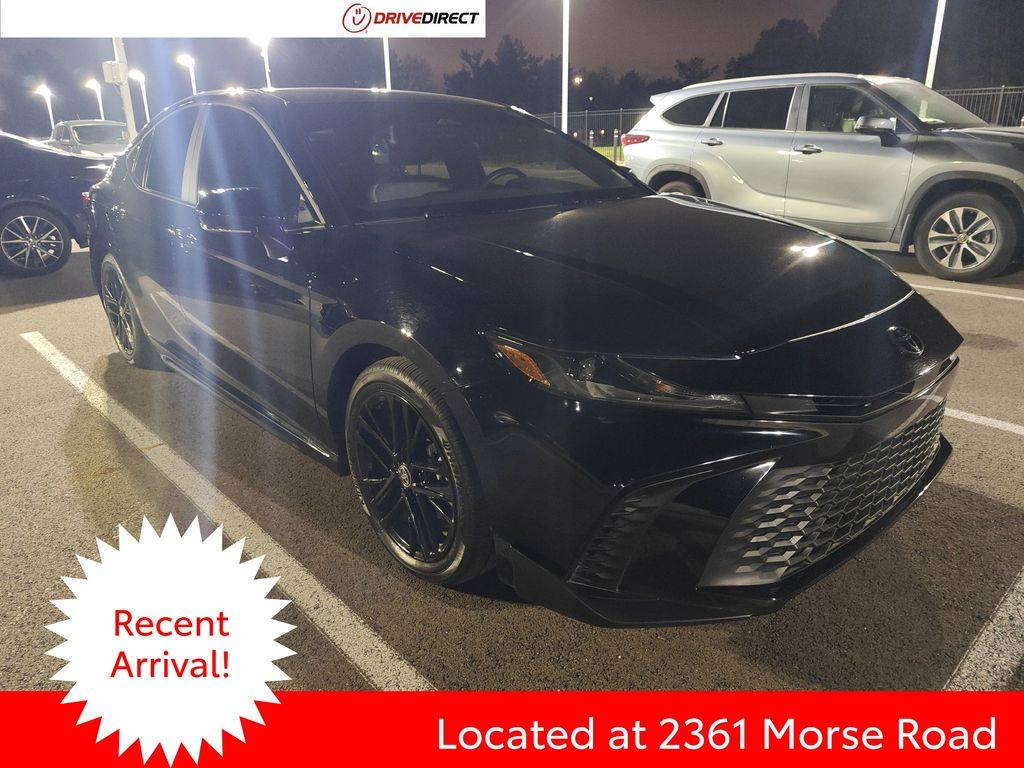 2025 Toyota Camry Hybrid SE — Sedan — 18,422 mi — Columbus, OH