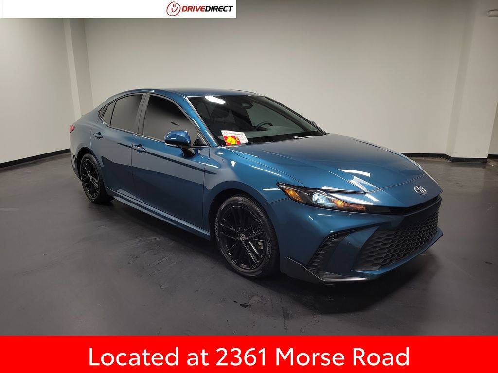 2025 Toyota Camry SE — Sedan — 9,213 mi — Columbus, OH