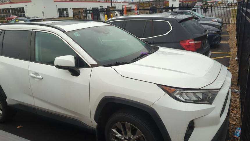 2020 Toyota RAV4 XLE Premium — SUV — 32,166 mi — Columbus, OH