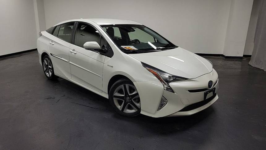 2016 Toyota Prius Two Eco — Hatchback — 121,643 mi — Columbus, OH