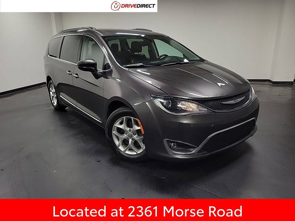 2017 Chrysler Pacifica Touring L — Minivan — 112,121 mi — Columbus, OH