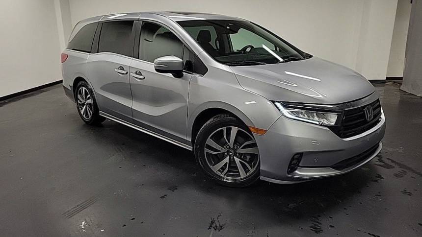 2022 Honda Odyssey Touring — Minivan — 47,587 mi — Columbus, OH