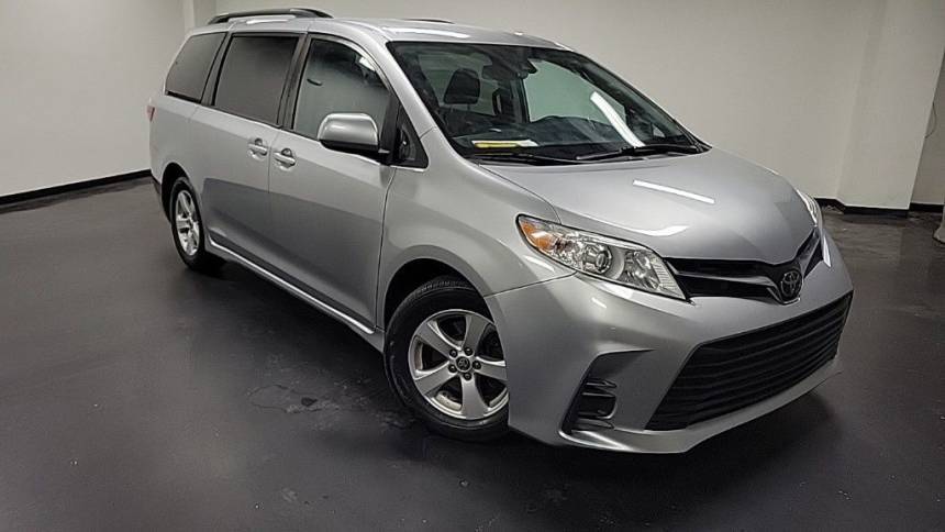 2020 Toyota Sienna LE Mobility — Minivan — 101,305 mi — Columbus, OH
