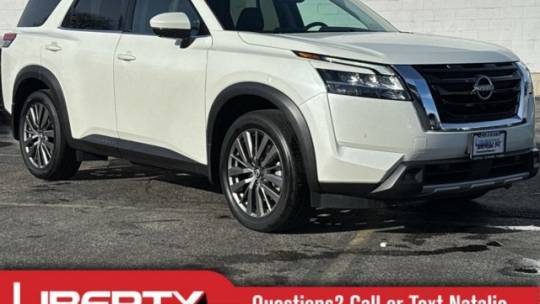 2022 Nissan Pathfinder SL — SUV — 21,165 mi — Libertyville, IL