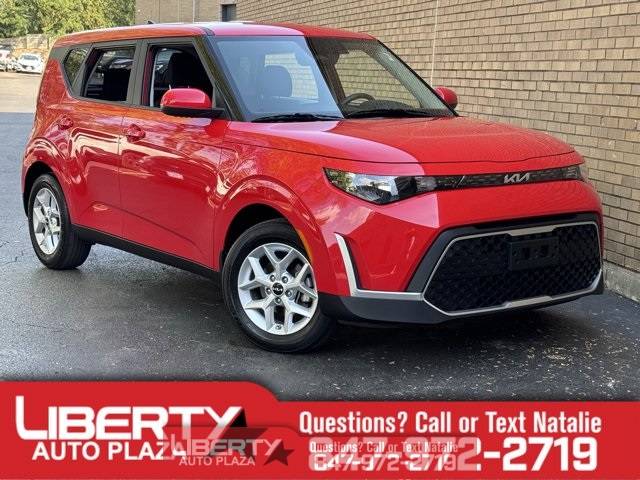 2023 Kia Soul LX — Hatchback — 32,849 mi — Libertyville, IL
