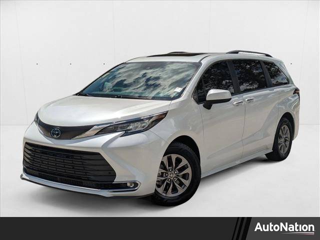 2022 Toyota Sienna XLE — Minivan — 78,755 mi — Coconut Creek, FL