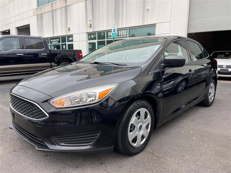 2015 Ford Focus S — Sedan — 31,840 mi — Chantilly, VA