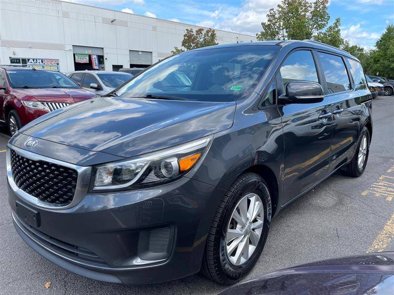 2016 Kia Sedona LX — Minivan — 72,730 mi — Chantilly, VA