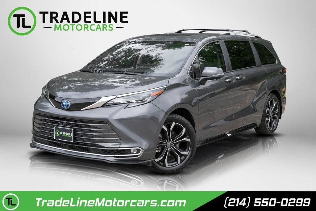 2025 Toyota Sienna Platinum — Minivan — 9,179 mi — Carrollton, TX