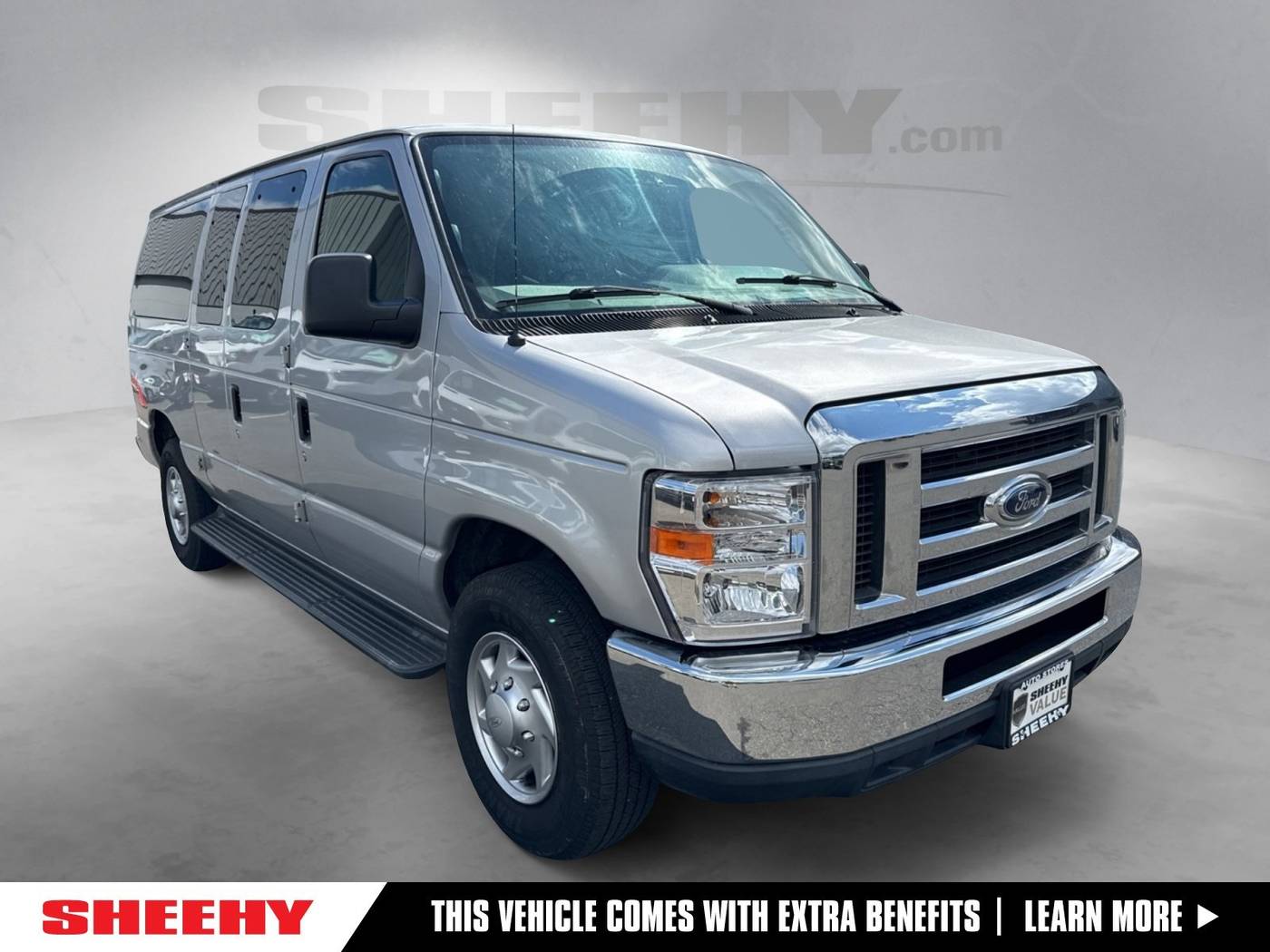 2014 Ford Econoline Wagon E-350 Super Duty XLT — Passenger Van — 170,983 mi — Warrenton, VA