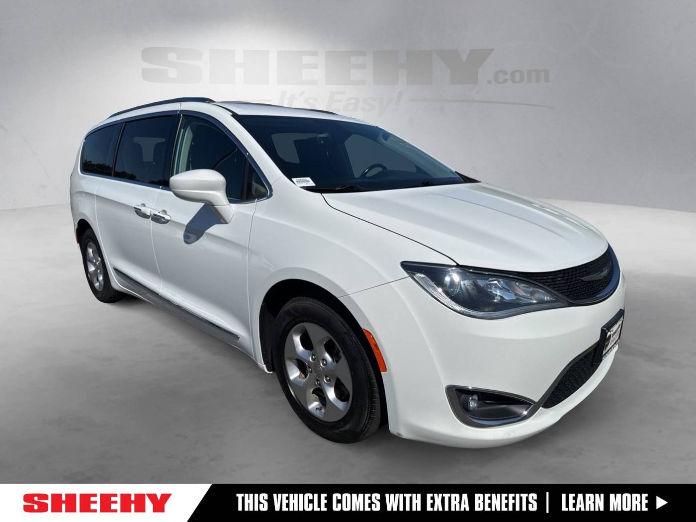 2017 Chrysler Pacifica Touring L Plus — Minivan — 114,925 mi — Warrenton, VA