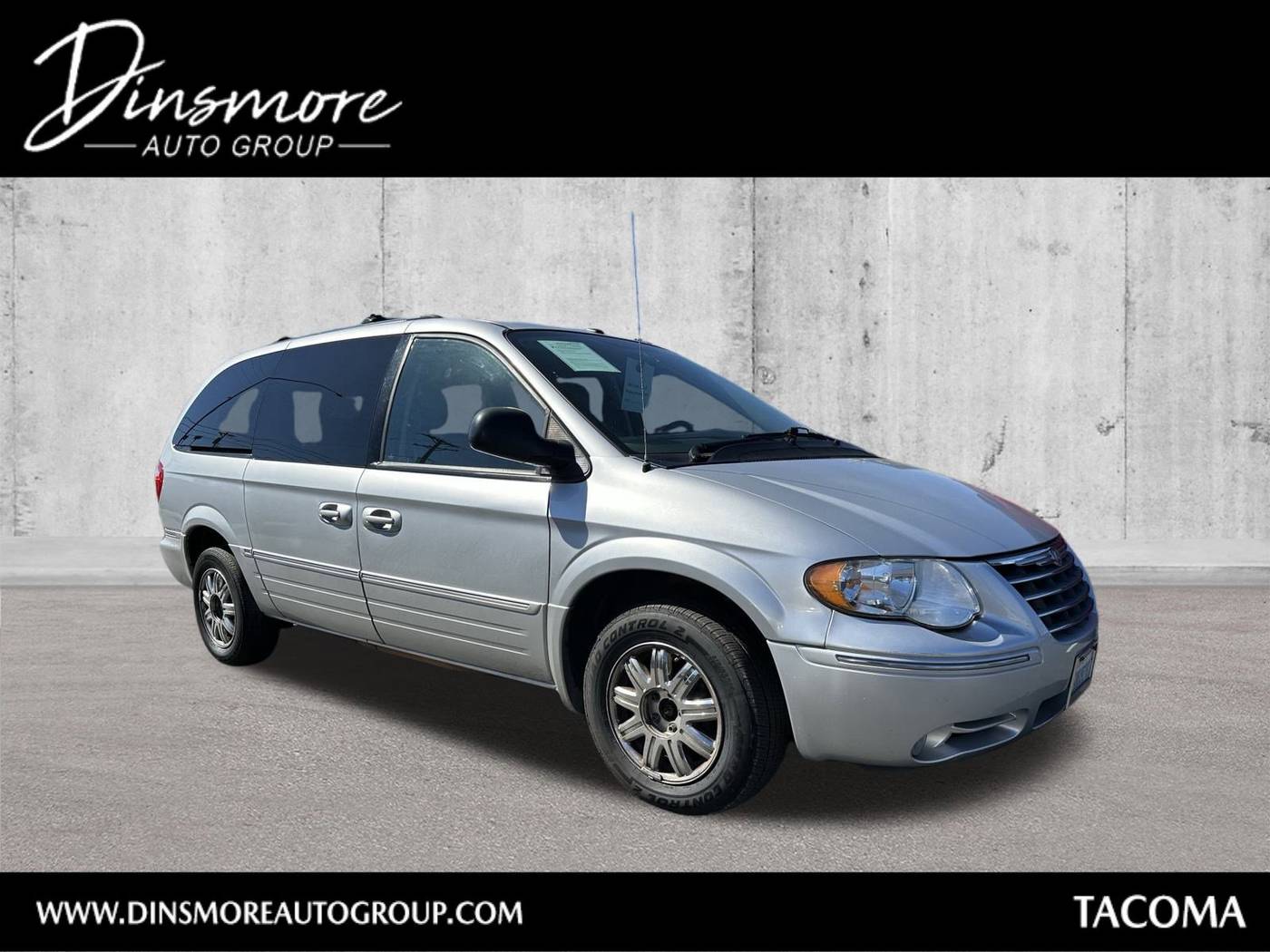 2006 Chrysler Town & Country Limited — Minivan — 109,756 mi — Tacoma, WA