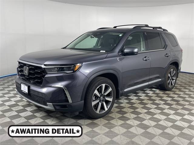 2025 Honda Pilot Touring — SUV — 4,083 mi — Bremerton, WA