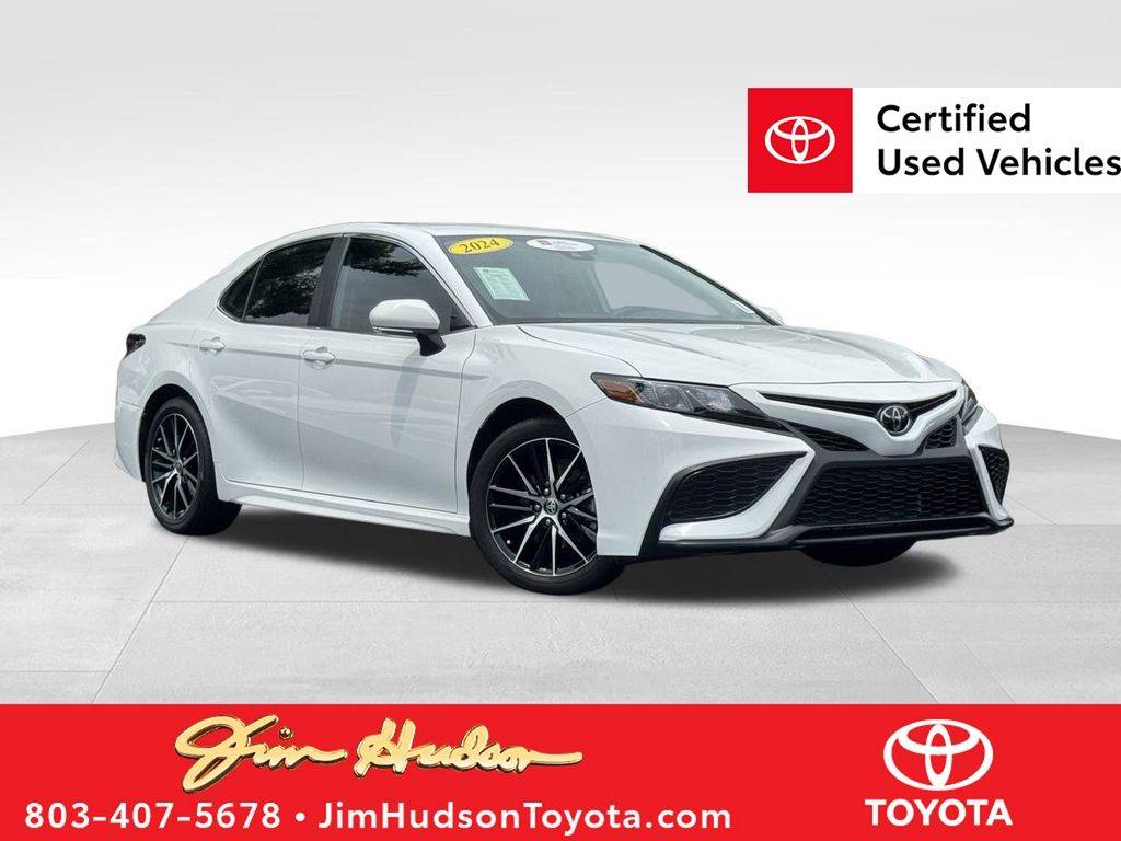 2024 Toyota Camry SE — Sedan — 8,531 mi — Irmo, SC