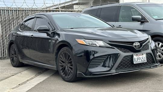 2019 Toyota Camry SE — Sedan — 75,403 mi — Ventura, CA