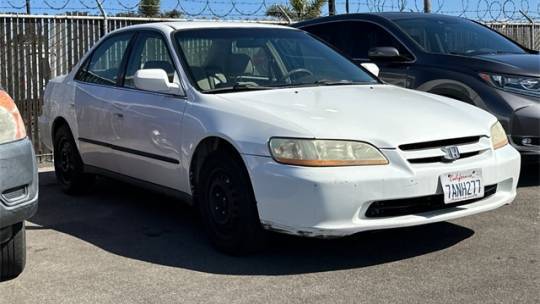 1999 Honda Accord LX — Sedan — 155,661 mi — Ventura, CA