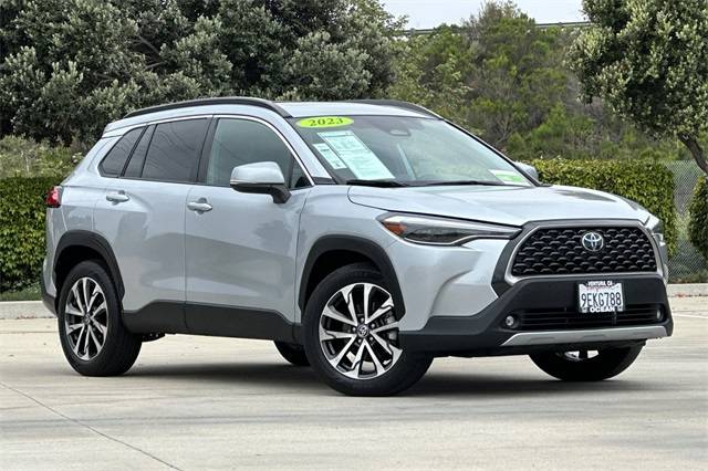 2023 Toyota Corolla Cross XLE — SUV — 22,815 mi — Ventura, CA
