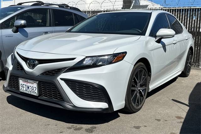 2023 Toyota Camry SE — Sedan — 30,532 mi — Ventura, CA