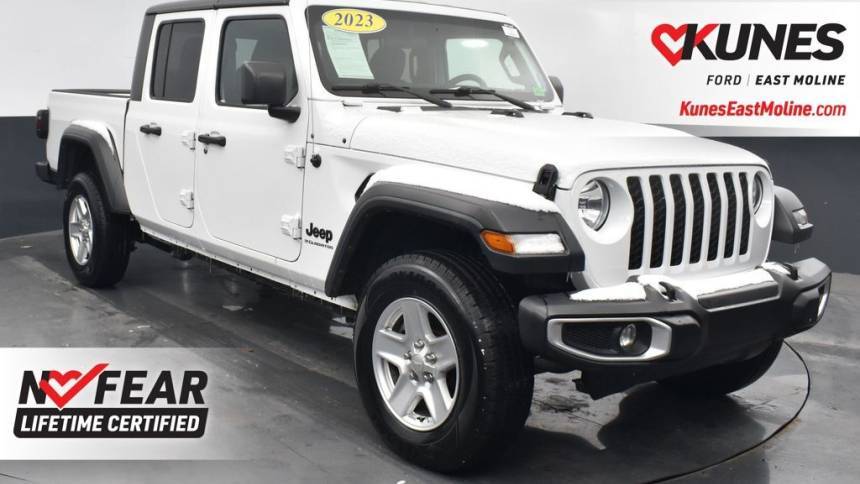 2023 Jeep Gladiator Sport S — Pickup Truck — 47,700 mi — East Moline, IL