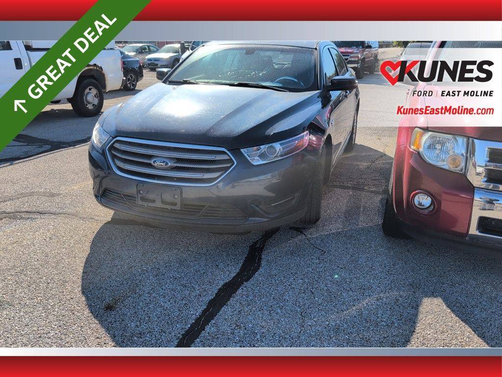 2017 Ford Taurus SEL — Sedan — 121,510 mi — East Moline, IL