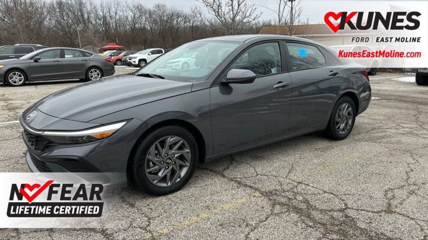 2024 Hyundai Elantra SEL — Sedan — 23,832 mi — East Moline, IL