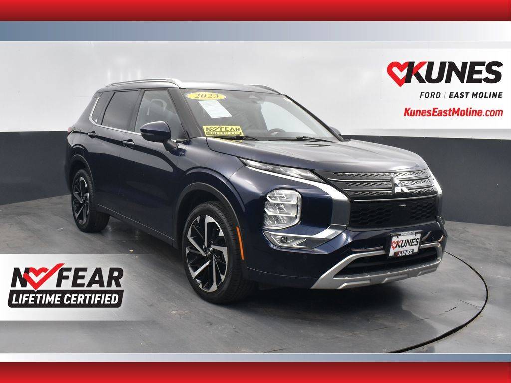 2023 Mitsubishi Outlander SEL — SUV — 49,964 mi — East Moline, IL