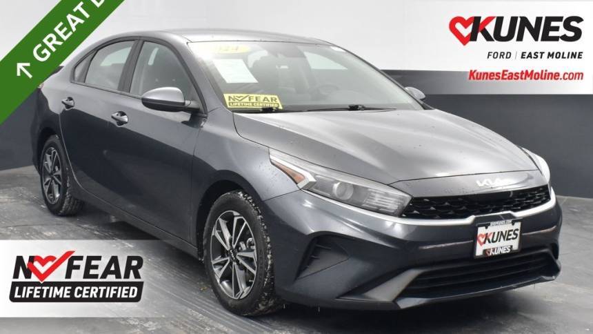 2024 Kia Forte LXS — Sedan — 25,983 mi — East Moline, IL
