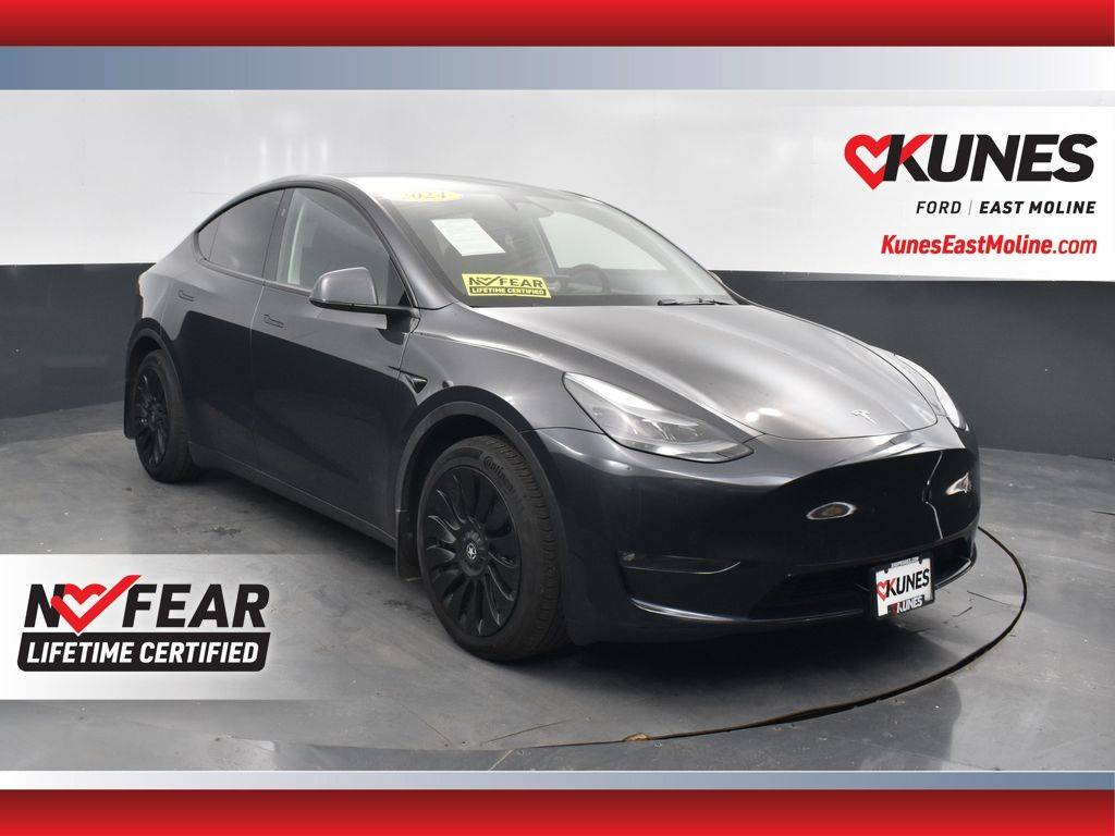 2024 Tesla Model Y Long Range — SUV — 17,193 mi — East Moline, IL