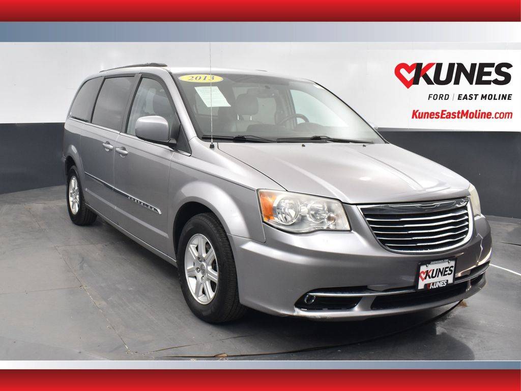 2013 Chrysler Town & Country Touring — Minivan — 114,477 mi — East Moline, IL