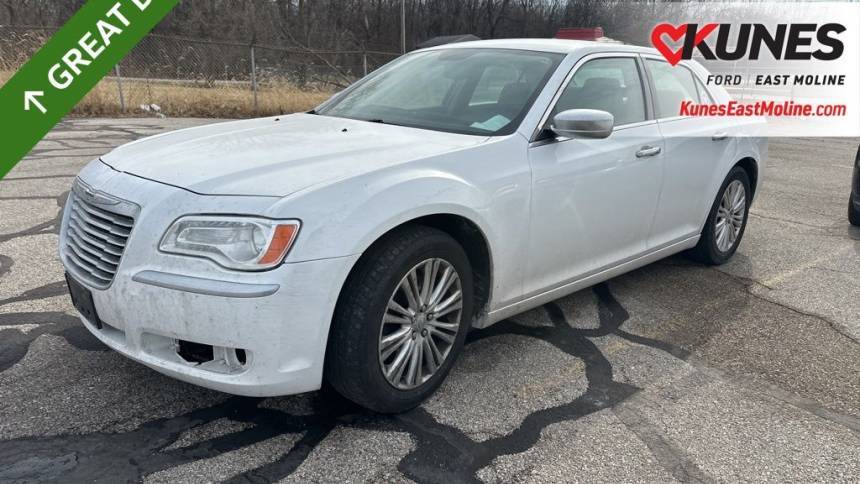 2013 Chrysler 300 Luxury Series — Sedan — 182,575 mi — East Moline, IL