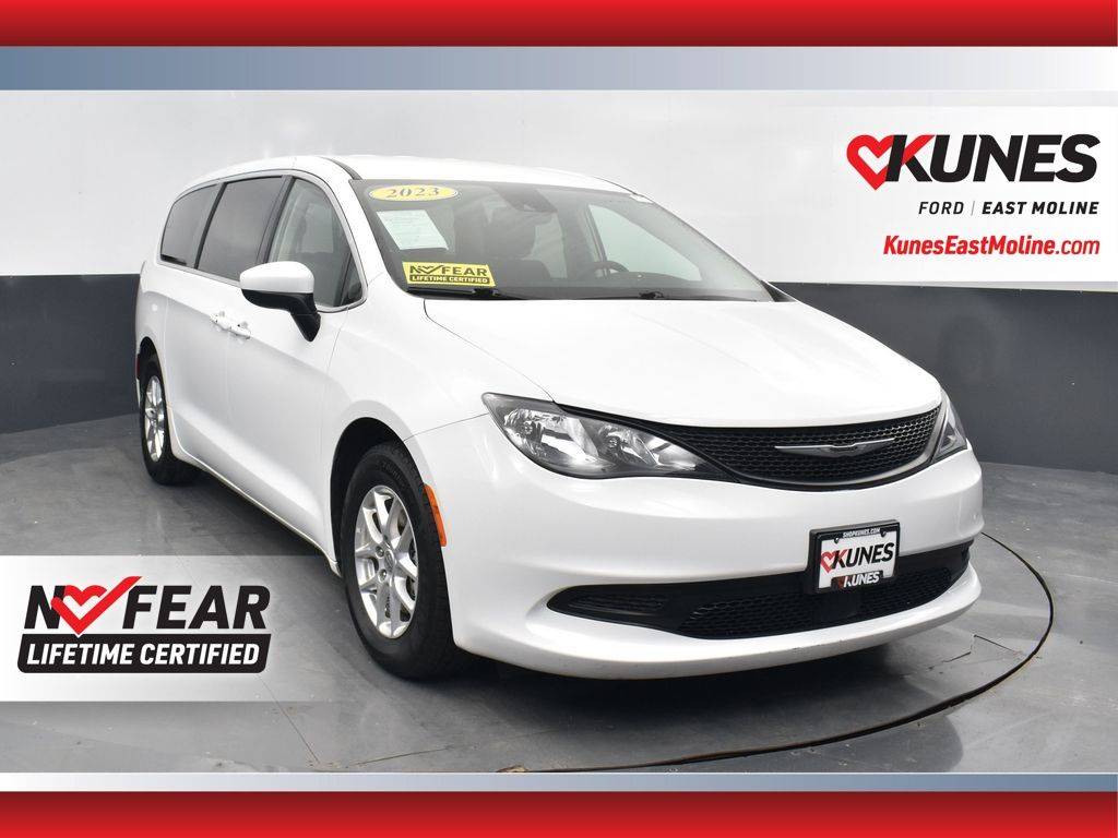 2023 Chrysler Voyager LX — Minivan — 59,242 mi — East Moline, IL