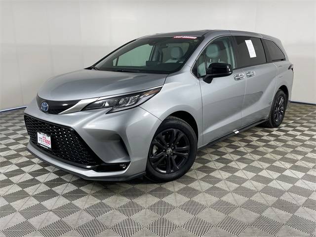 2024 Toyota Sienna XSE — Minivan — 6,576 mi — Bremerton, WA