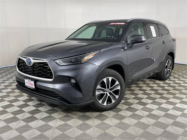 2022 Toyota Highlander Hybrid XLE — SUV — 22,960 mi — Bremerton, WA