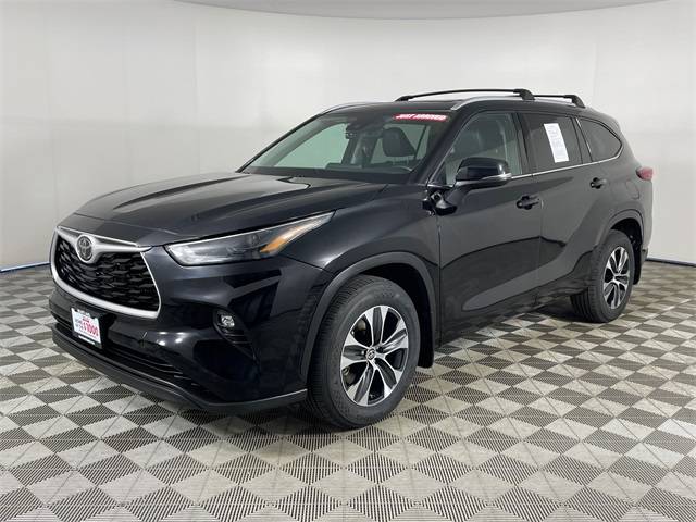 2022 Toyota Highlander XLE — SUV — 58,564 mi — Bremerton, WA