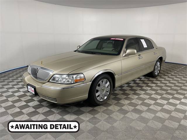2005 Lincoln Town Car Signature Limited — Sedan — 82,470 mi — Bremerton, WA