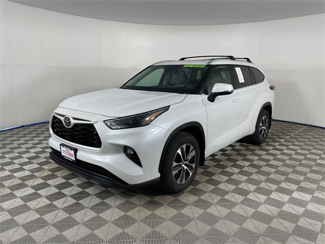 2024 Toyota Highlander XLE — SUV — 5,763 mi — Bremerton, WA