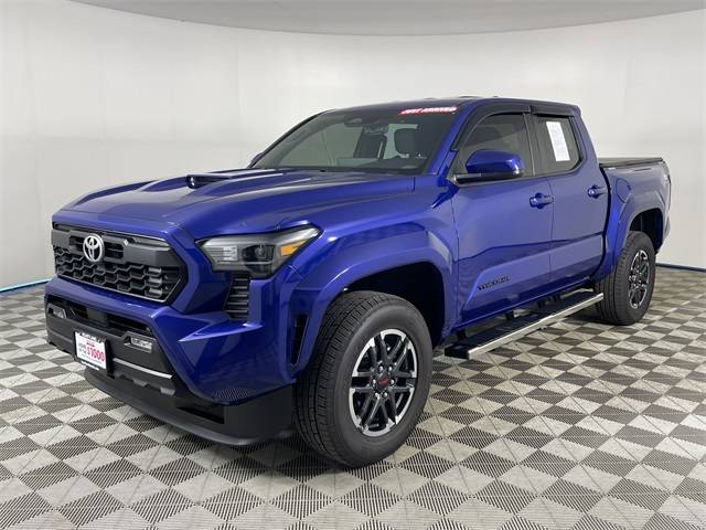 2025 Toyota Tacoma TRD Sport — Pickup Truck — 3,697 mi — Bremerton, WA