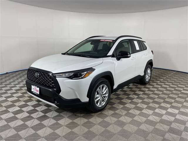 2025 Toyota Corolla Cross LE — SUV — 1,742 mi — Bremerton, WA