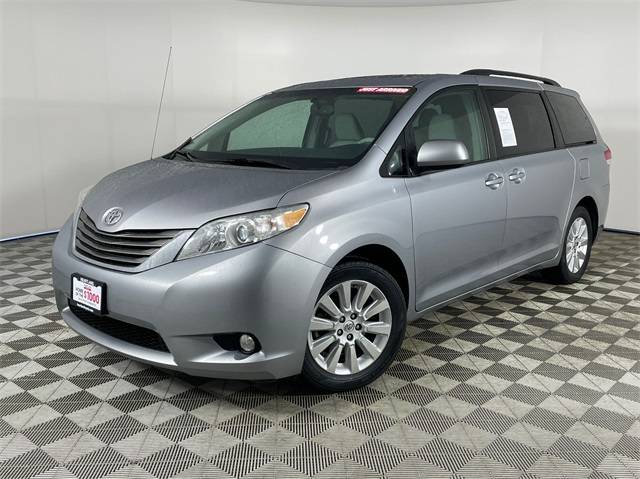 2013 Toyota Sienna XLE — Minivan — 240,052 mi — Bremerton, WA