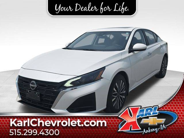 2023 Nissan Altima SV — Sedan — 17,226 mi — Ankeny, IA