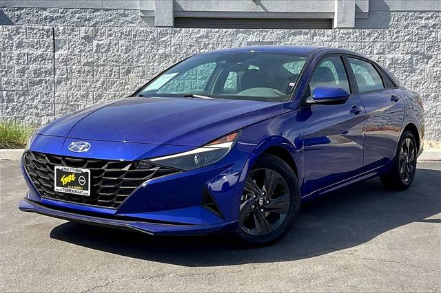 2023 Hyundai Elantra SEL — Sedan — 16,820 mi — La Quinta, CA