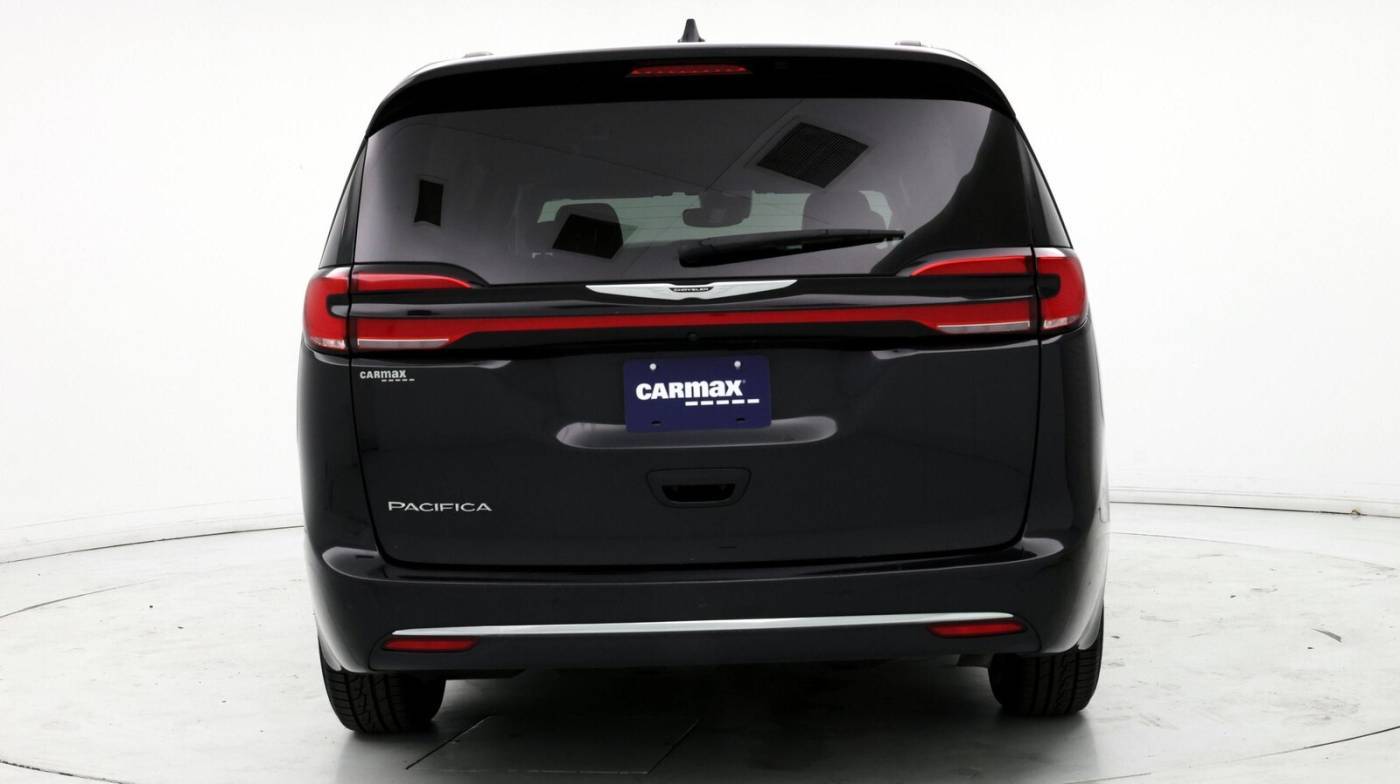 2022 Chrysler Pacifica Touring L — Minivan — 53,205 mi — Baton Rouge, LA