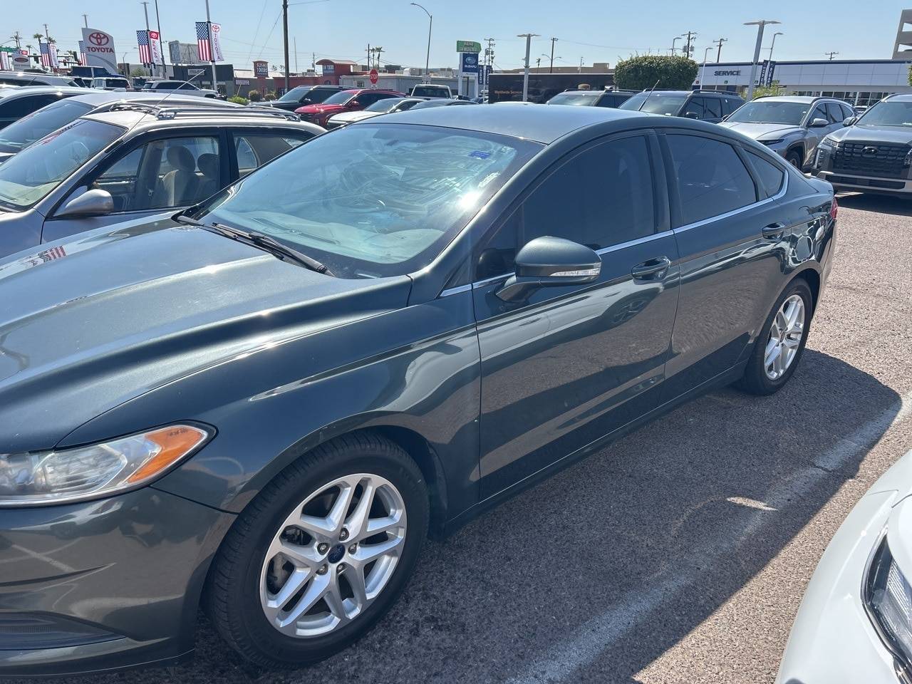 2015 Ford Fusion SE — Sedan — 131,655 mi — Phoenix, AZ