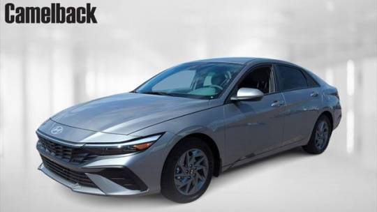 2024 Hyundai Elantra SEL — Sedan — 6,083 mi — Phoenix, AZ