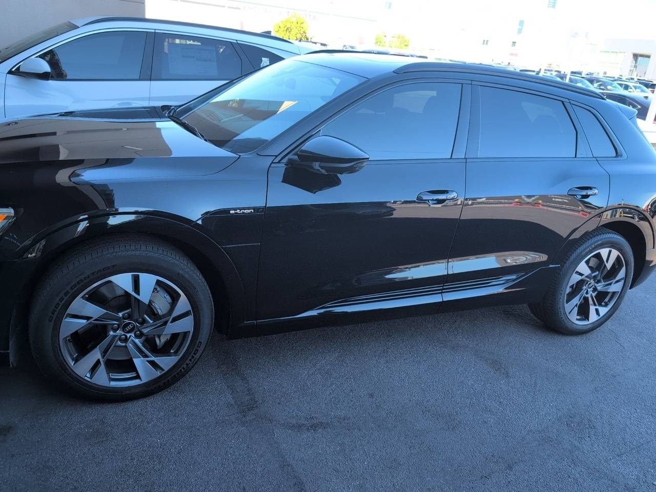 2022 Audi e-tron Premium — SUV — 31,692 mi — Phoenix, AZ