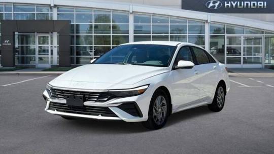 2025 Hyundai Elantra Hybrid Blue — Sedan — 7,294 mi — Phoenix, AZ